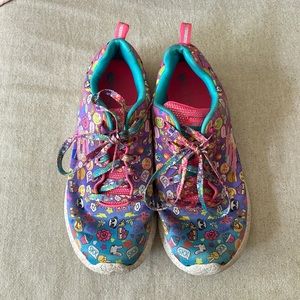 Kids emojis tennis shoes
